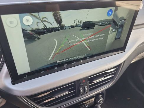 New 2025 Ford Escape SE w/ PHEV Premium Package FWD image 10
