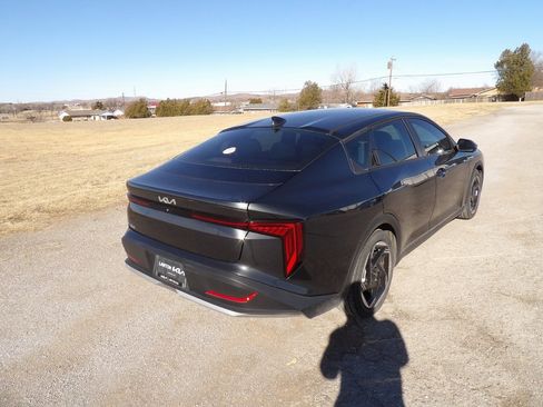 Used 2025 Kia K4 EX image 6
