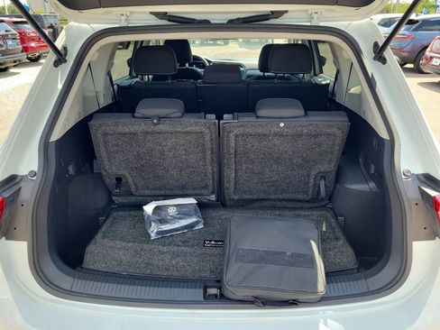 Used 2022 Volkswagen Tiguan S image 10