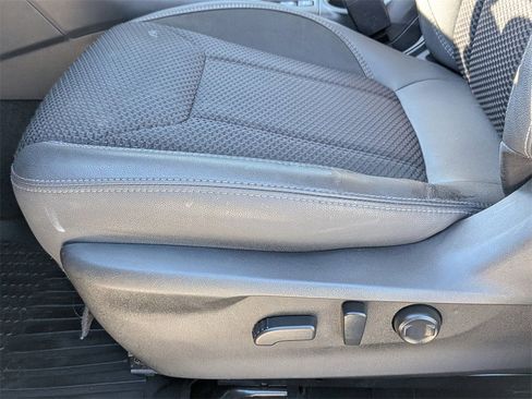 Used 2020 Subaru Forester Premium image 15