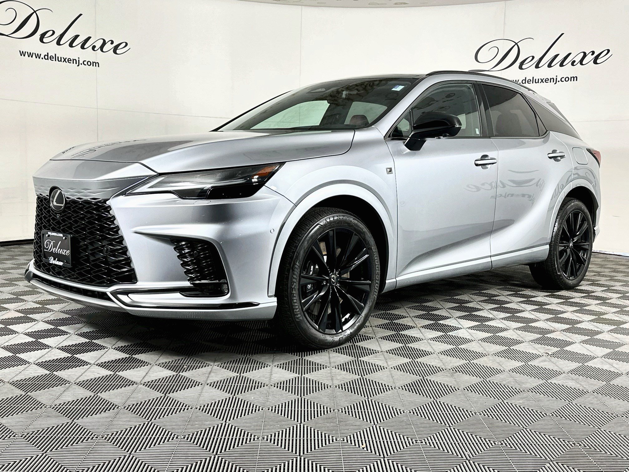 Used 2023 Lexus RX 500h F Sport w/ Accessory Package (Z1) AWD/4WD image 3