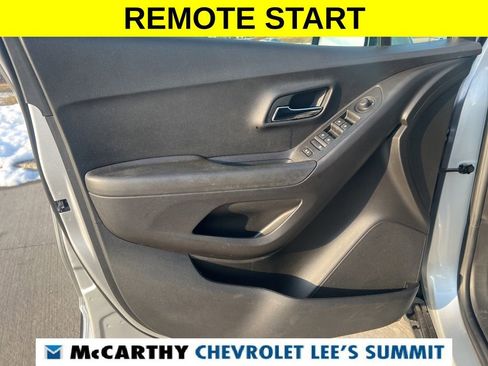 Used 2018 Chevrolet Trax LT w/ LT Convenience Package image 31