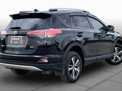 Used 2017 Toyota RAV4 XLE FWD image 13