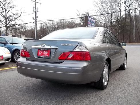 Used 2003 Toyota Avalon XLS image 3