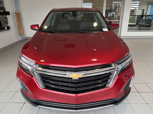 Used 2024 Chevrolet Equinox LT w/ LPO, Floor Liner Package FWD image 5