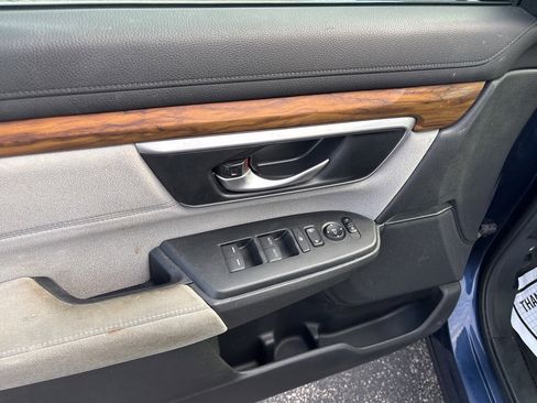 Used 2017 Honda CR-V EX image 19