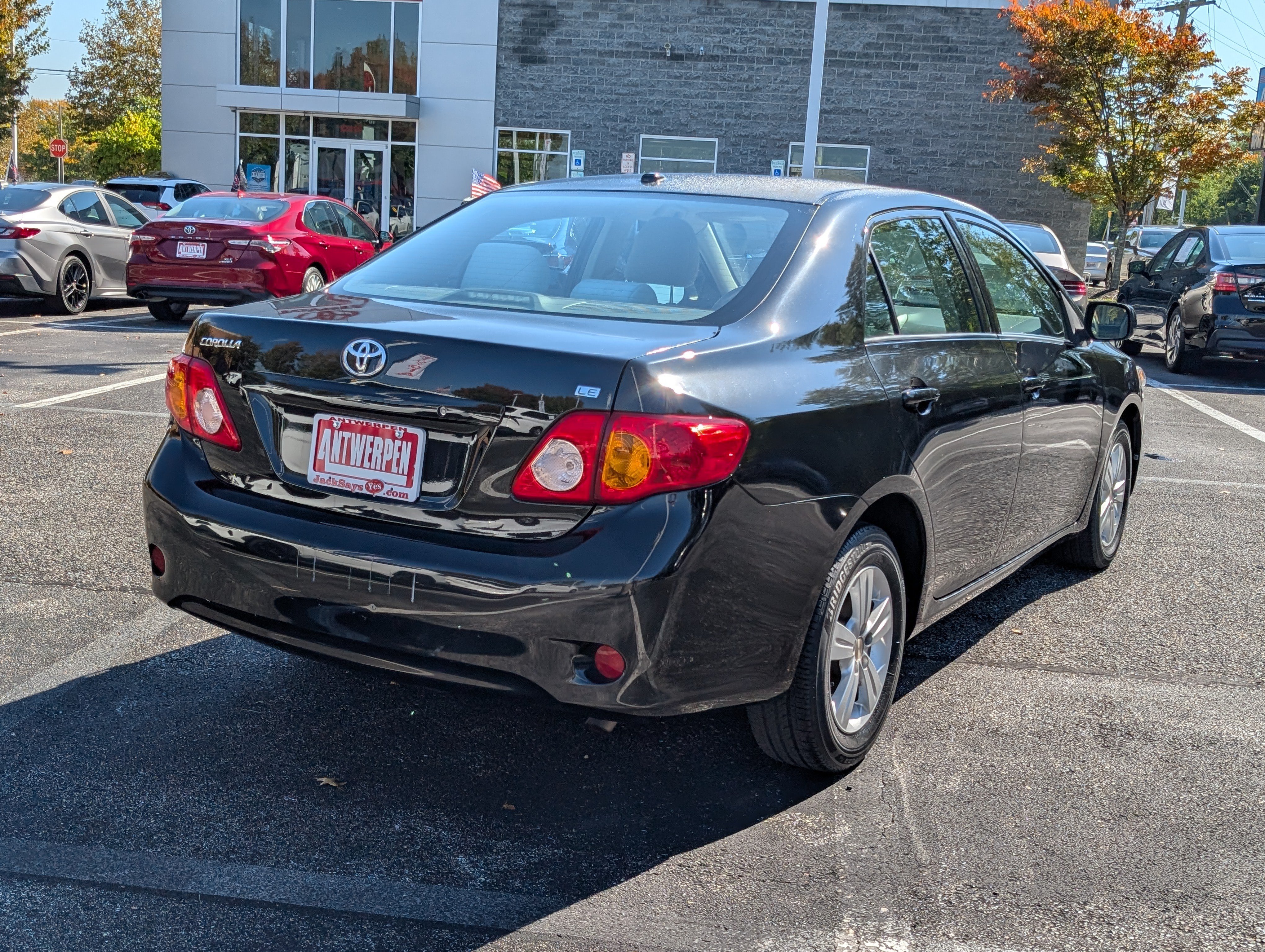Used 2010 Toyota Corolla LE FWD image 3