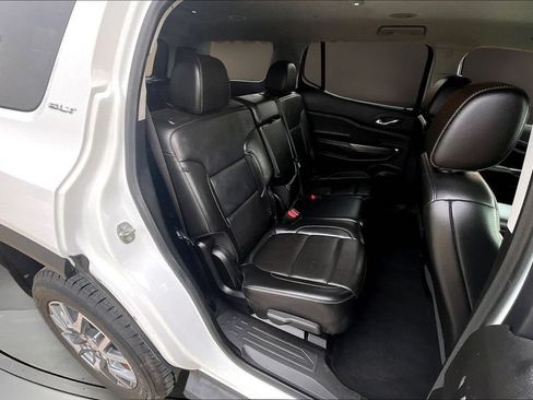Used 2023 GMC Acadia SLT AWD/4WD image 28
