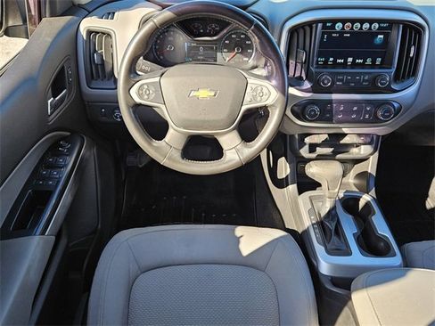 Used 2018 Chevrolet Colorado LT w/ LT Convenience Package image 7