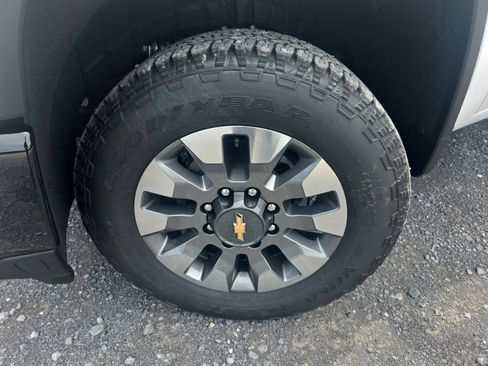 New 2026 Chevrolet Silverado 2500 Custom AWD/4WD image 10