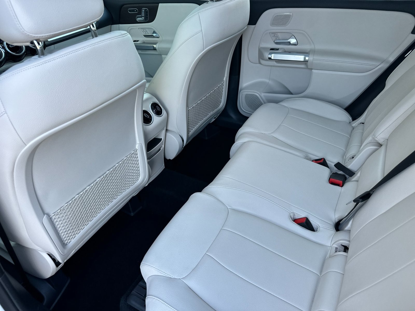 Certified 2026 Mercedes-Benz GLB 250 image 12
