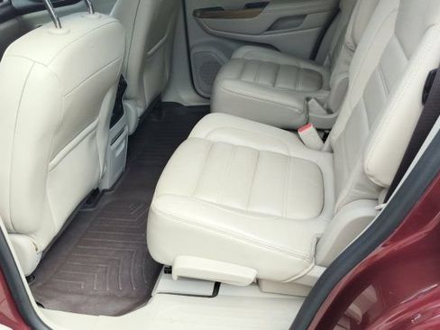 Used 2017 GMC Acadia Denali w/ Technology Package AWD/4WD image 10