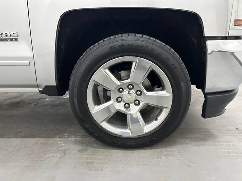 Used 2017 Chevrolet Silverado 1500 LT w/ Texas Edition RWD image 61