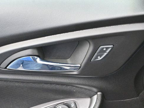 Used 2023 Chevrolet Malibu LT FWD image 12