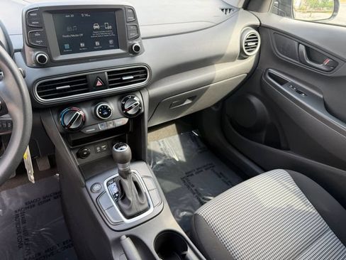 Used 2021 Hyundai Kona SE FWD image 16