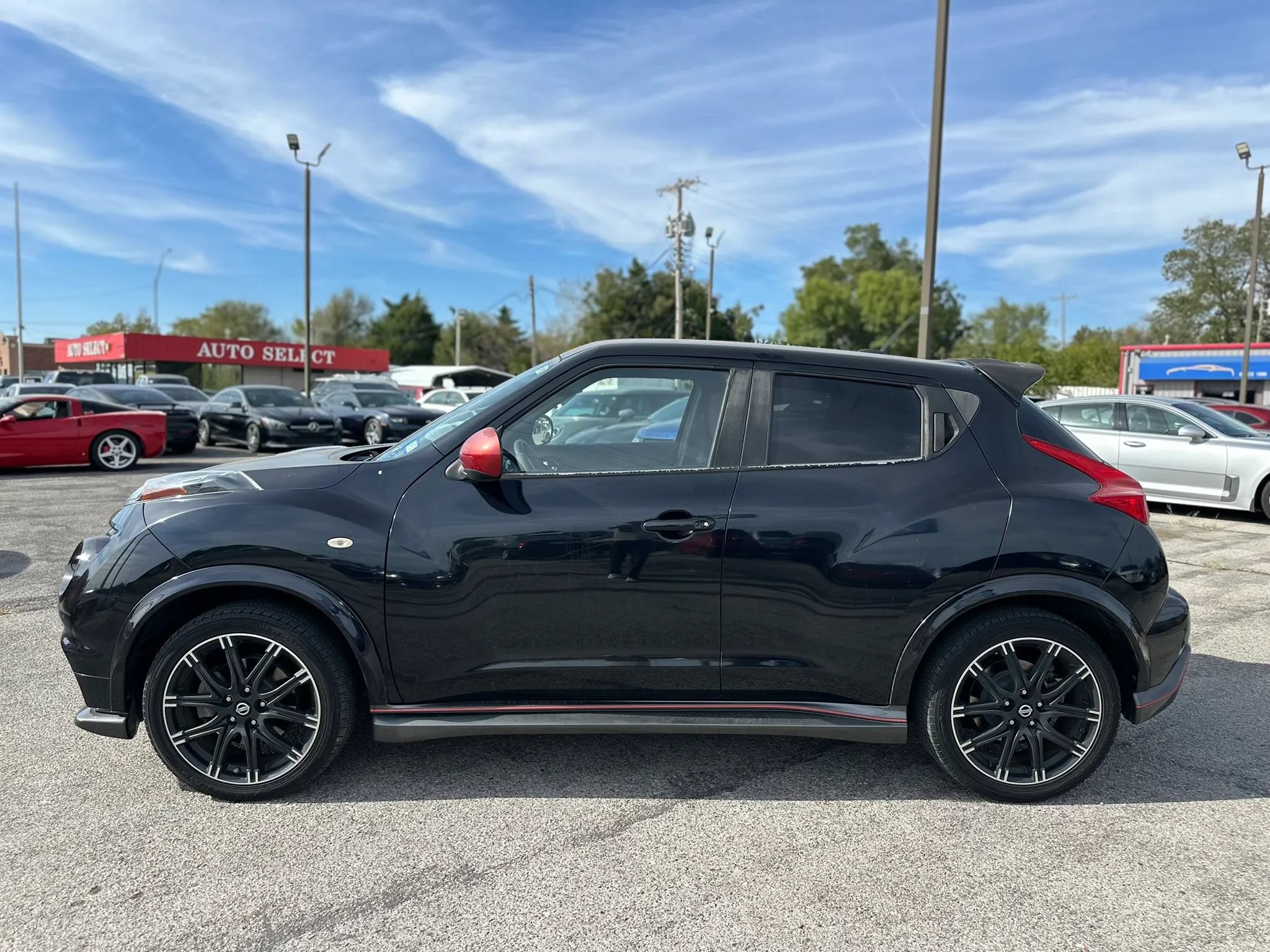Used 2014 Nissan Juke NISMO w/ Navigation Package AWD/4WD image 9