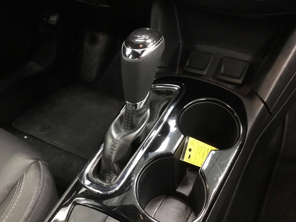 Used 2016 Chevrolet Cruze Premier FWD image 24