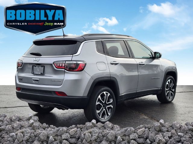 Used 2022 Jeep Compass Limited AWD/4WD image 3