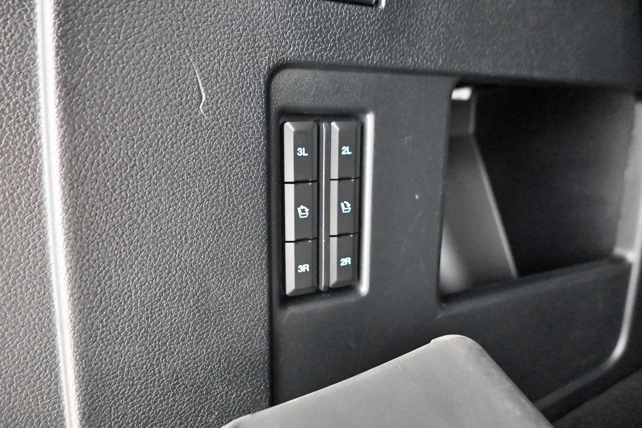 Used 2021 Ford Expedition XLT AWD/4WD image 35