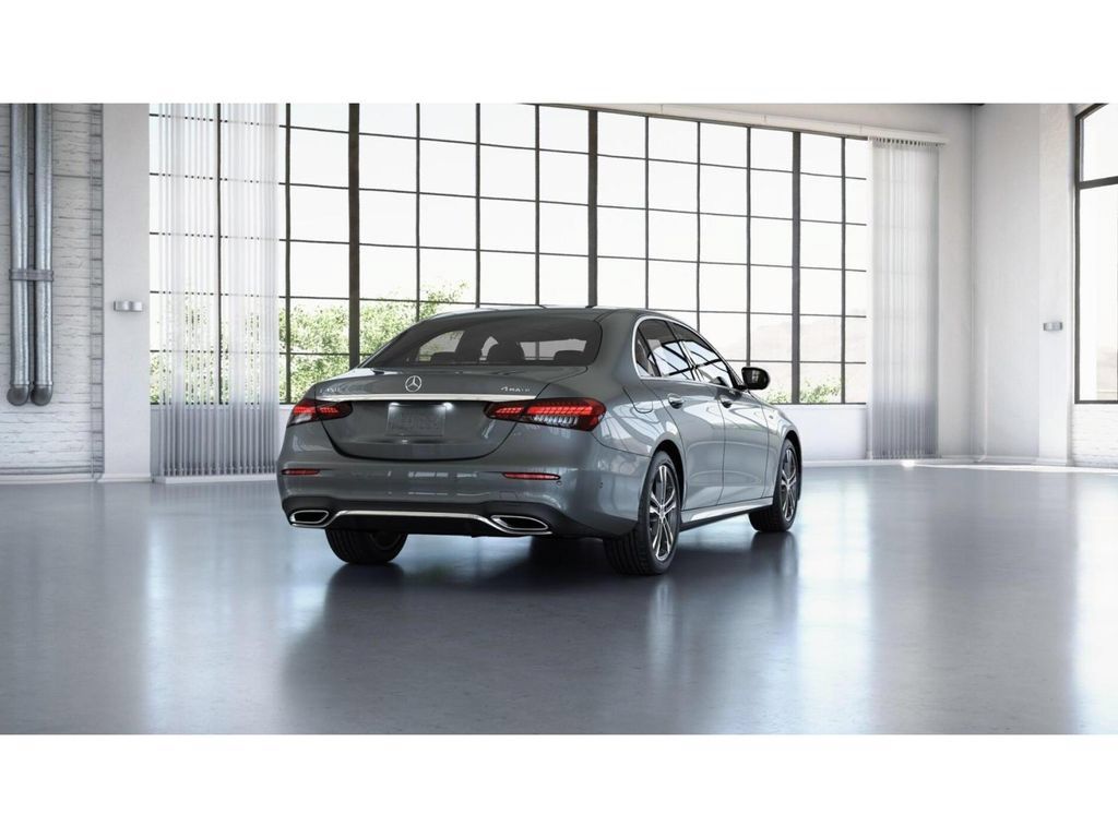 Used 2023 Mercedes-Benz E 350 4MATIC Sedan image 24