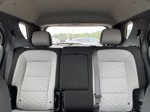 Used 2021 Chevrolet Equinox LS w/ LS Convenience Package AWD/4WD image 32