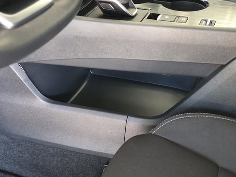 Used 2024 Nissan Rogue S FWD image 24