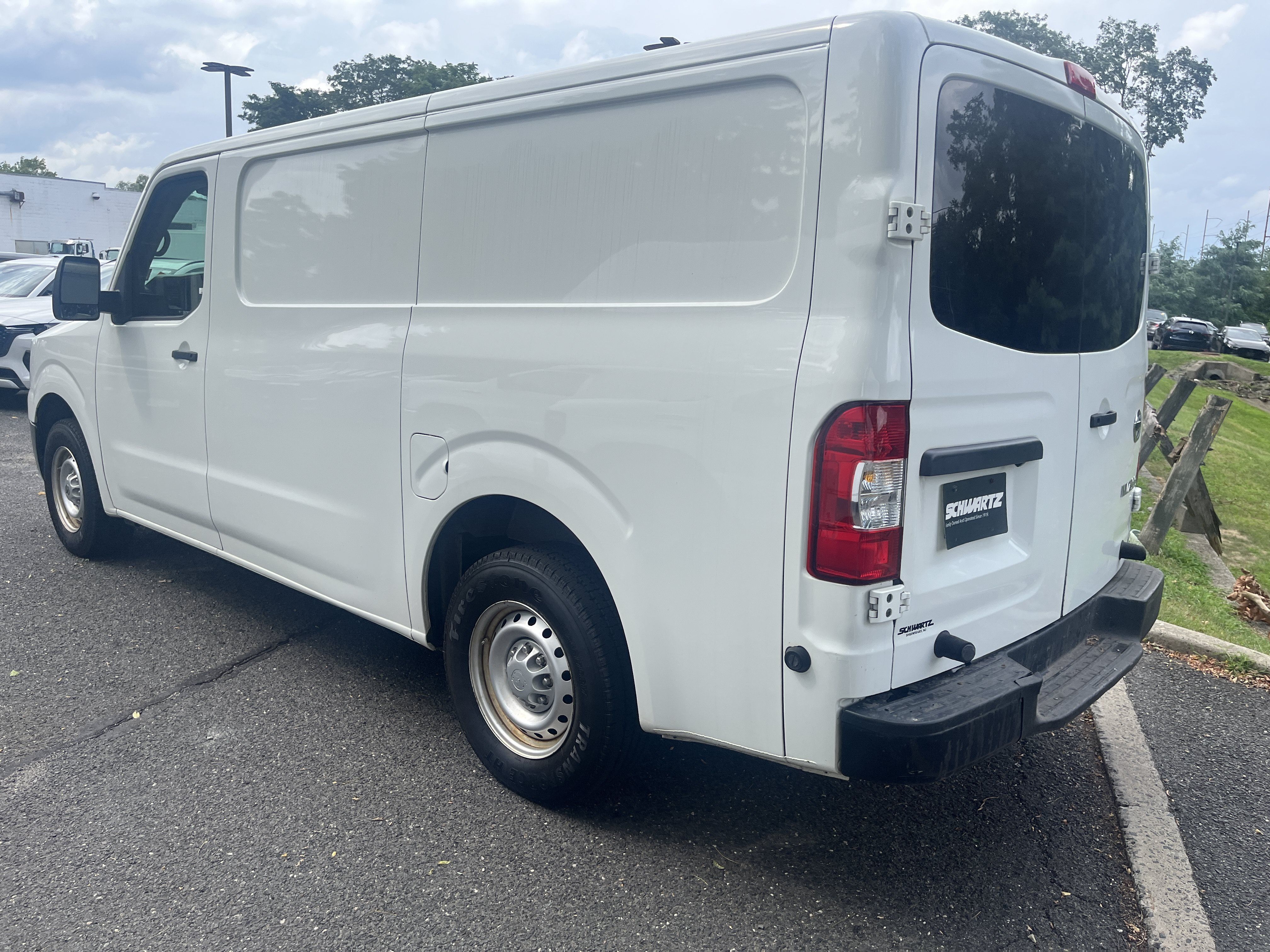 Used 2019 Nissan NV 2500 S w/ Back Door Glass Package RWD image 3