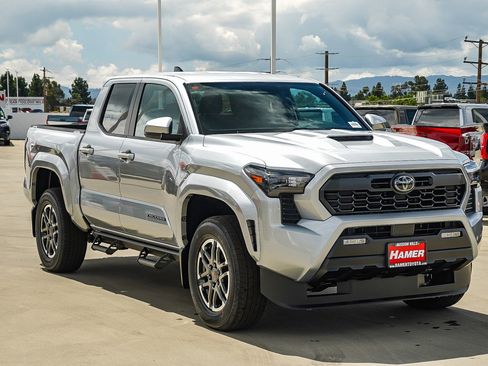 New 2026 Toyota Tacoma TRD Sport image 3