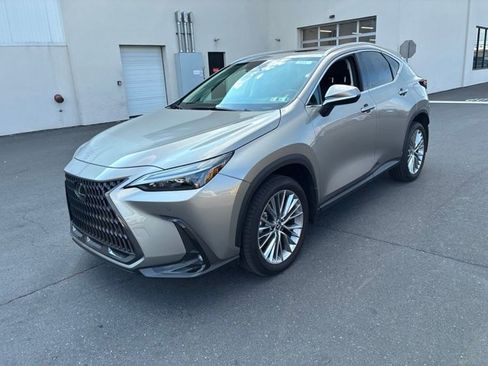 Used 2022 Lexus NX 350h AWD image 18