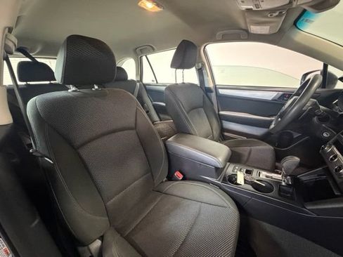 Used 2019 Subaru Outback 2.5i AWD/4WD image 9