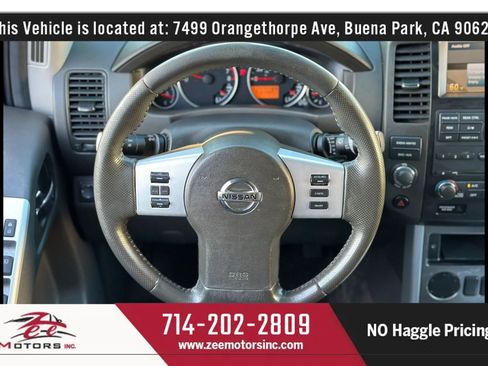 Used 2011 Nissan Pathfinder SV RWD image 19