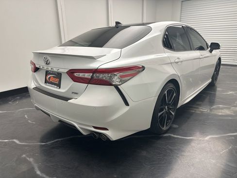 Used 2018 Toyota Camry XSE w/ Driver Assist Package image 3