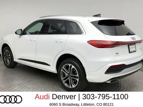 Used 2025 Audi Q5 Premium w/ Convenience Package AWD/4WD image 4