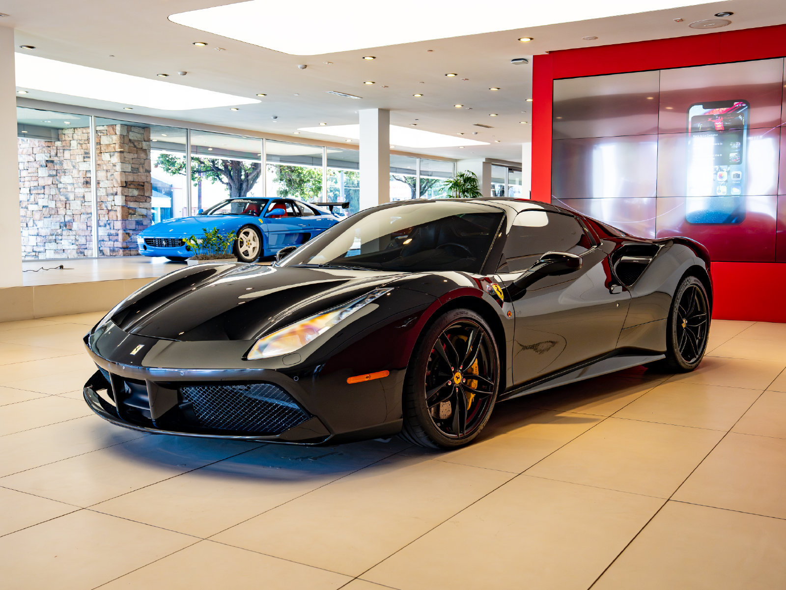 Used 2018 Ferrari 488 Spider RWD image 29