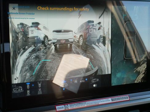 Certified 2025 Toyota 4Runner TRD Off-Road Premium image 36