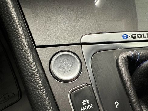 Used 2016 Volkswagen e-Golf SE w/ DC Fast Charging Package image 32