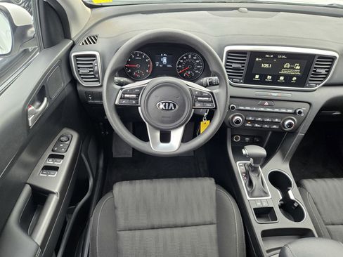 Used 2022 Kia Sportage LX image 13