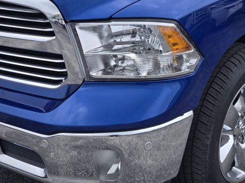 Used 2015 RAM 1500 Lone Star RWD image 9