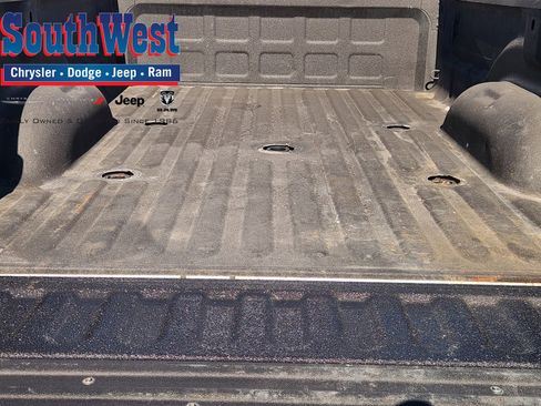 Used 2024 RAM 3500 Big Horn image 31