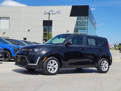 Certified 2025 Kia Soul LX w/ LX Technology Package