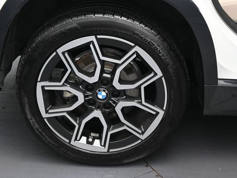 Used 2025 BMW X1 xDrive28i w/ Convenience Package AWD/4WD image 14