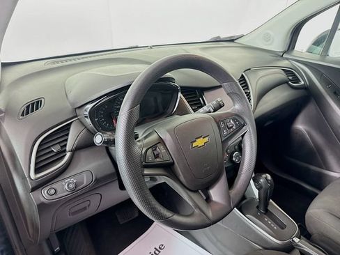 Used 2020 Chevrolet Trax LS w/ Tint and Cruise Package AWD/4WD image 13