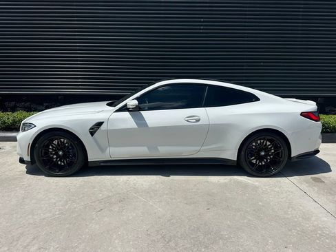 Used 2024 BMW M4 Coupe w/ Executive Package image 2