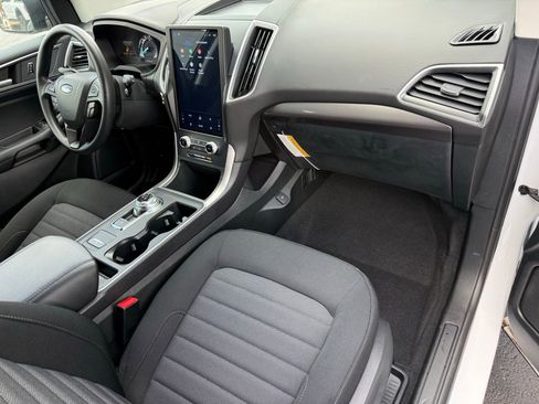 Used 2024 Ford Edge SE AWD/4WD image 17