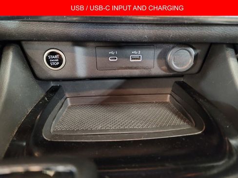 Used 2023 Nissan Rogue SV image 16