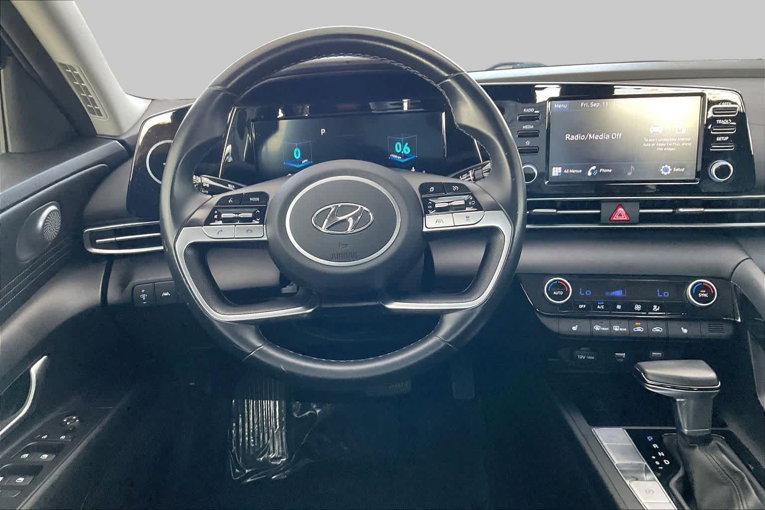 Certified 2021 Hyundai Elantra SEL w/ Convenience Package FWD image 6