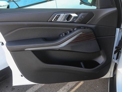 New 2026 BMW X5 sDrive40i w/ Parking Assistance Package RWD image 16