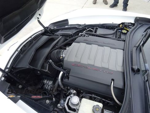 Used 2014 Chevrolet Corvette Stingray Coupe image 11