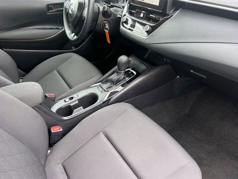 Certified 2025 Toyota Corolla LE image 17