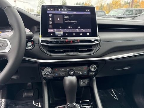 New 2026 Jeep Compass Limited image 22